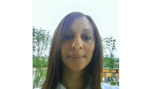 Portrait de Nora Ali en reconversion professionnelle  l'Universit / Master 2 Droit Social et relations du travail - IDEA