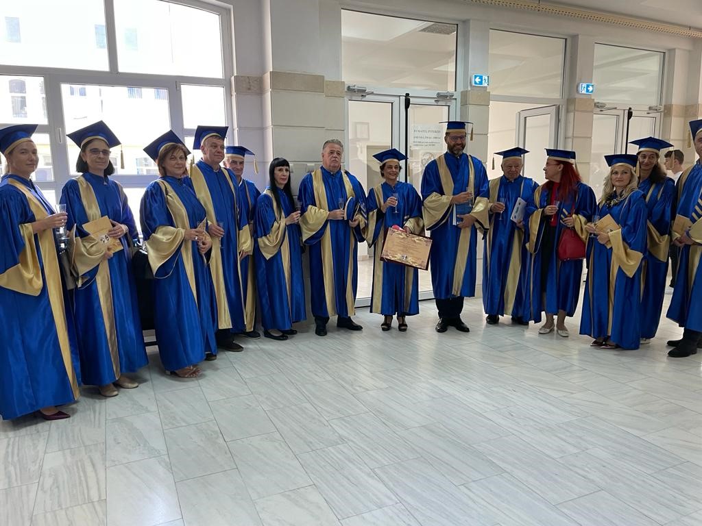 DHC Fr��d��rique Ferrand 2